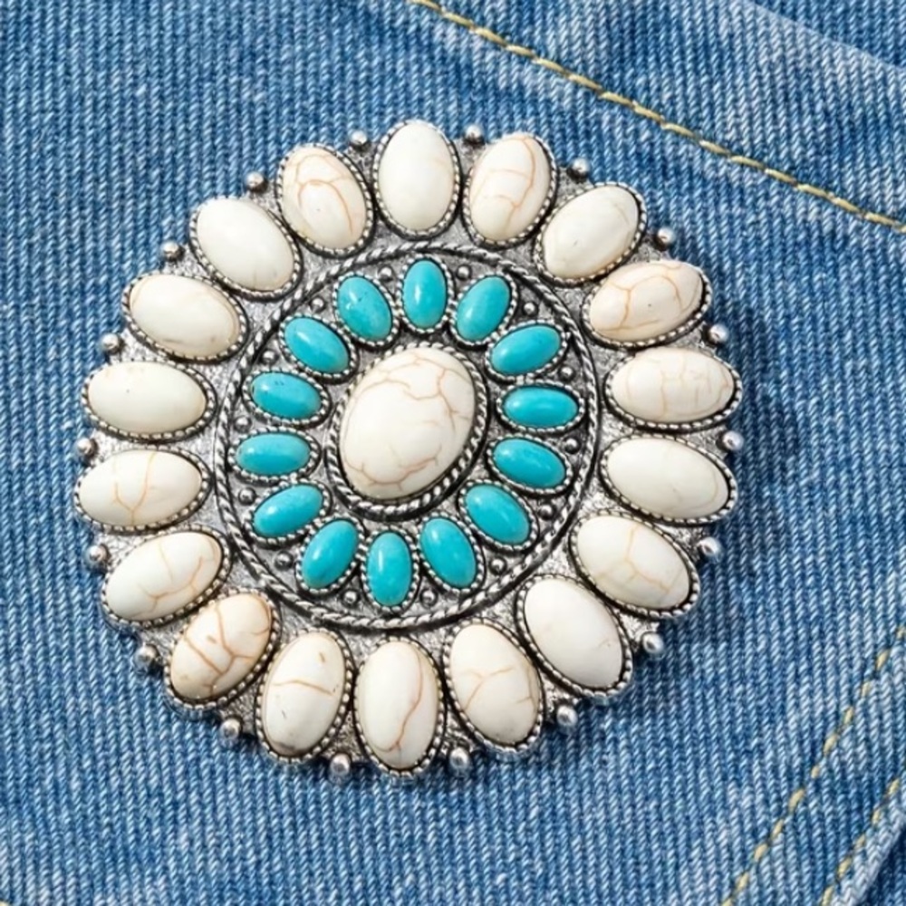 Boho Statement Brooch Turquoise & Cream Colored Zinc Alloy Brooch NEW - Picture 4 of 5
